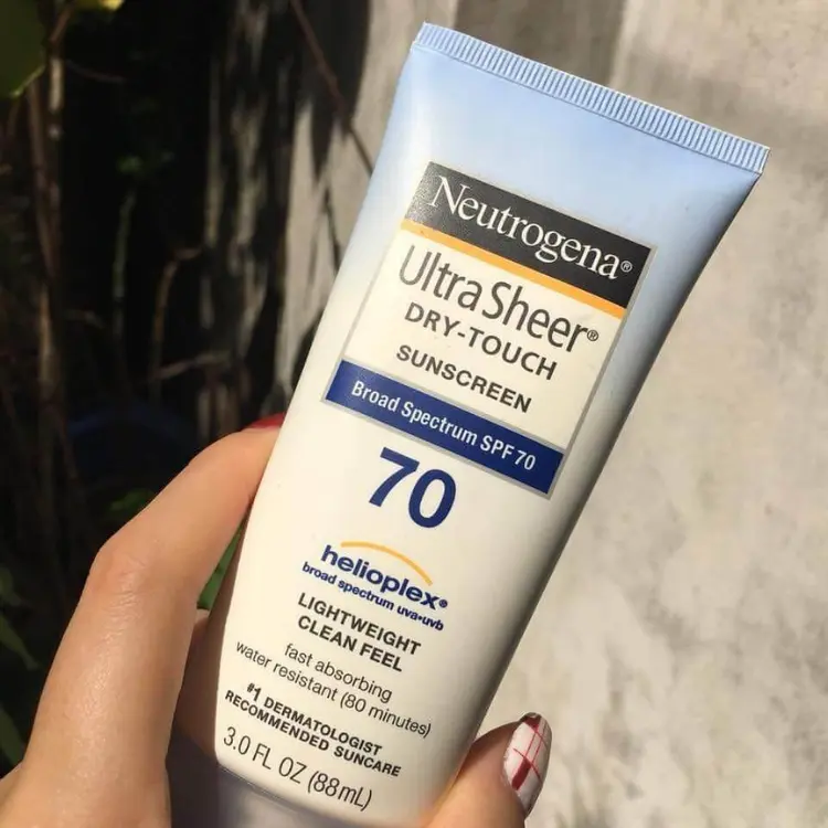 Neutrogena Sheer Zinc Dry-Touch Sunscreen SPF 70